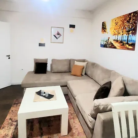 Tulips Central - Entire Apartment