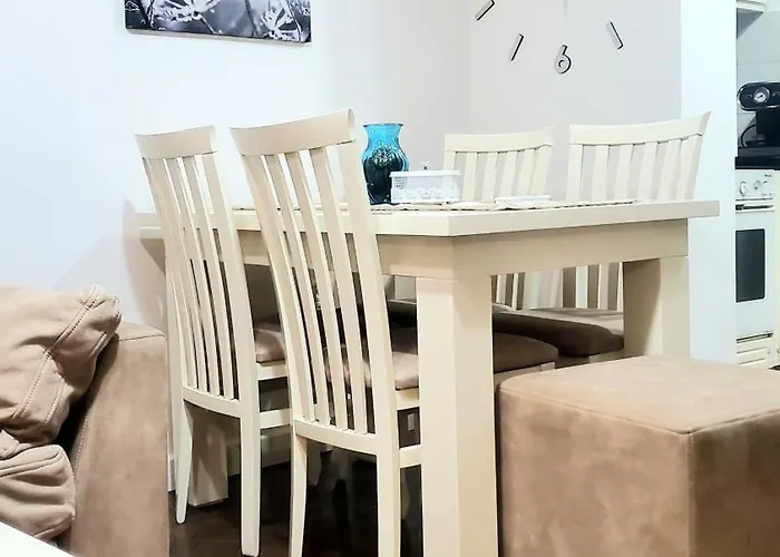 Tulips Apartment-free Parking * Tiran